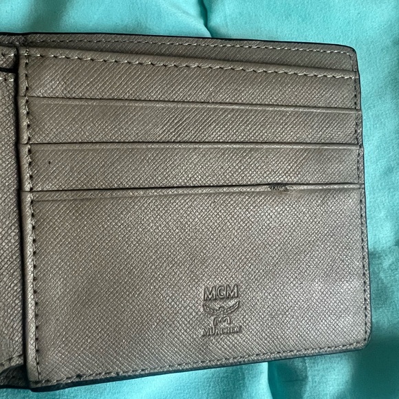 MCM men’s bifold wallet - Picture 7 of 11
